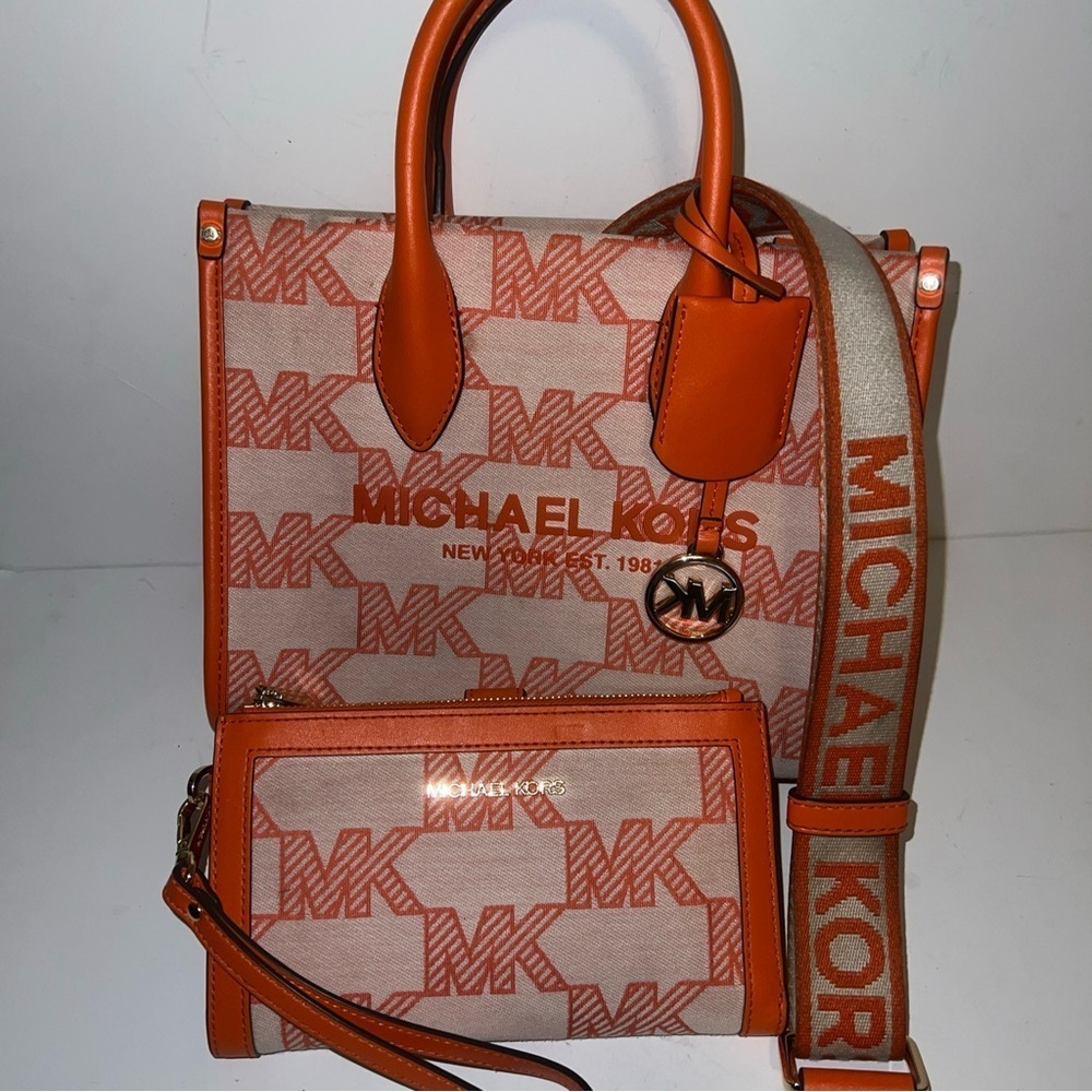 Michael Kors Gilly Large Drawstring Tote Bag + Flat Phone Case Wallet Set-Poppy